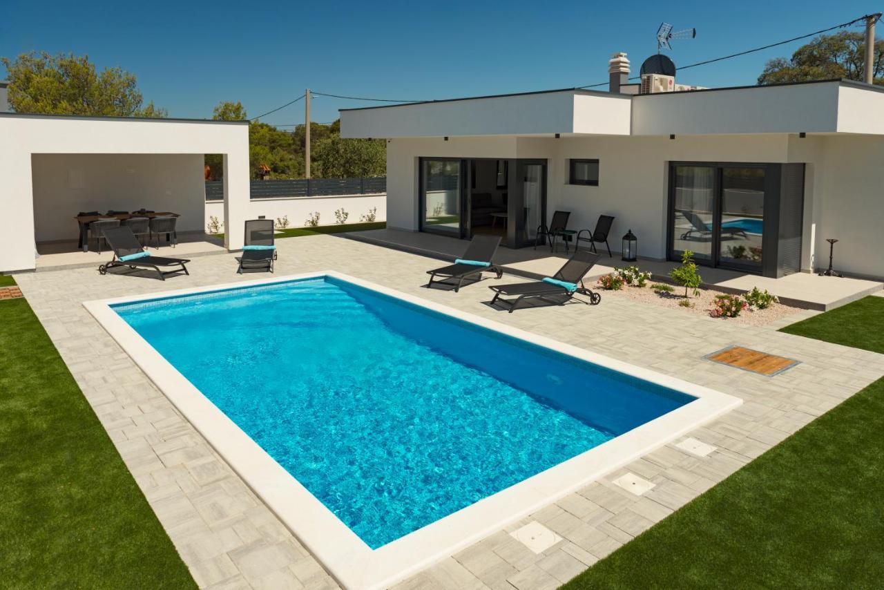 Villa Abelia Pirovac Eksteriør billede