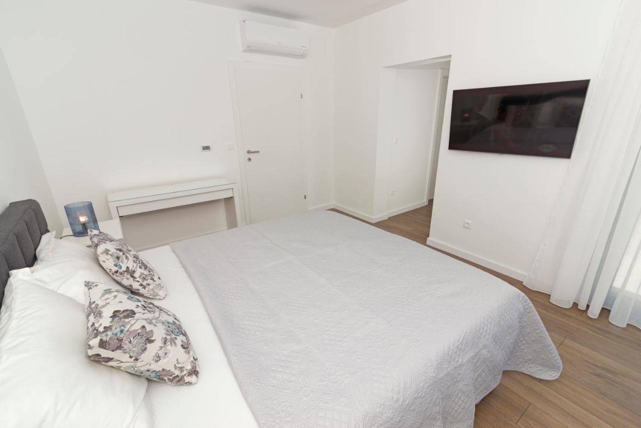 Villa Abelia Pirovac Eksteriør billede